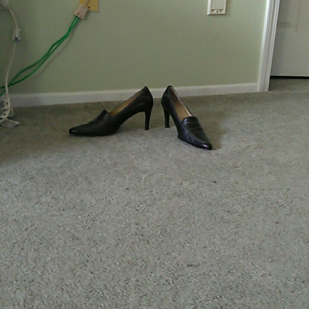 Woman's shoes